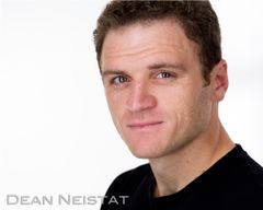 Dean Neistat interpreta Michael Butler