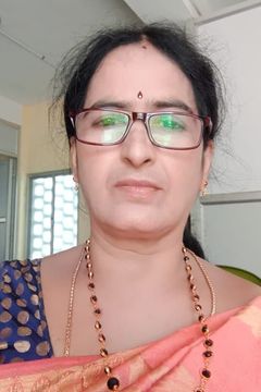 Sushila Devi interpreta Mother