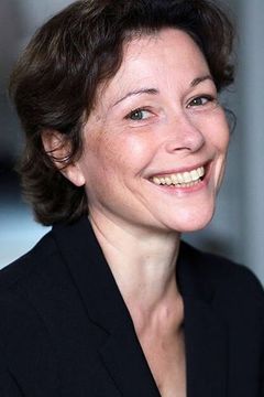 Christina Crevillén interpreta Teacher