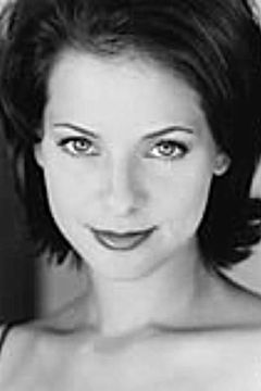 Debra Wiseman interpreta Sadie Lowenstein