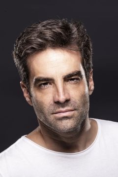 Fernando del Corral interpreta Carlos