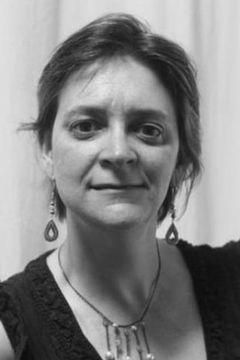Isabelle Sprung interpreta Une villageoise