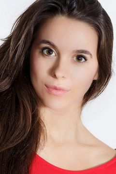 Kaycie Chase interpreta Barbidou