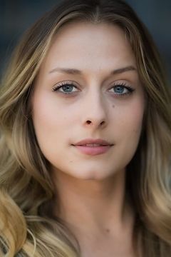 Marlie Collins interpreta Lady Ginny