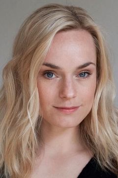 Laura Christensen interpreta Babysitter