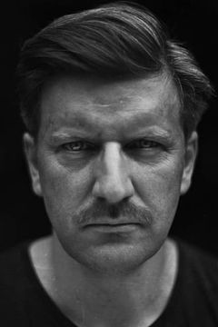 Maciej Kowalewski interpreta SS Officer (uncredited)