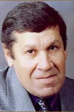 Valery Velichko interpreta Don Keo