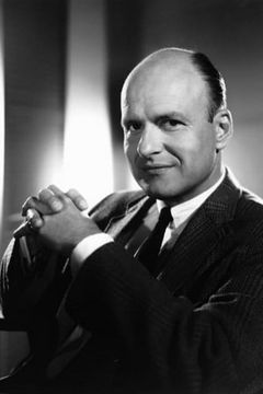 Werner Klemperer interpreta Harold Messner