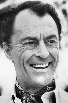 Peter Donat interpreta Jason Larrabee