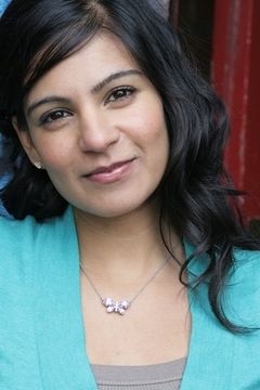 Shabana Akhtar Bakhsh interpreta Nurse