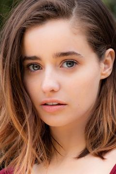 Holly Earl interpreta La Mousmé