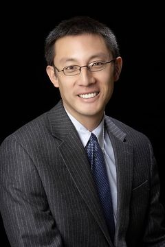 Lee Huang interpreta Wolfman
