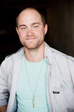 Ryan Alexander McDonald interpreta Technician