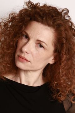 Chiara Stampone interpreta Béatrice Berbek