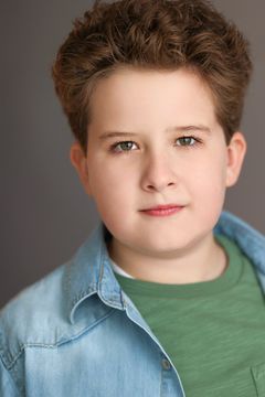 Davis Murphy interpreta Delbert Bumpus