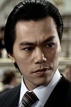 John Cheung Ng-Long interpreta Johnny Sun