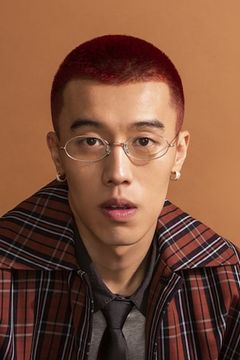 Zhou You interpreta Xiao Zhou