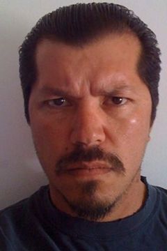 Jose L. Vasquez interpreta Apartment Hitman