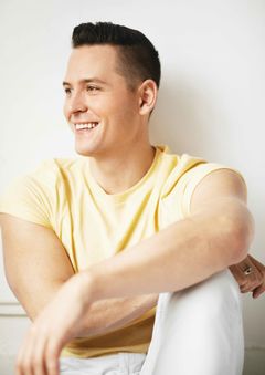 Kevin Mylrea interpreta Russian Dancer