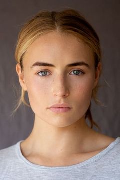 Saskia Archer interpreta Annie