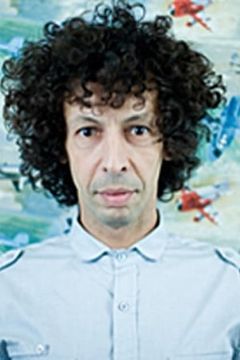 Kamel Abdessadok interpreta Informer