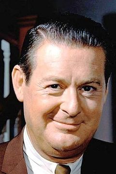 Don DeFore interpreta Capt. Dan Skidmore