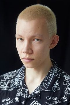 Bill Becker interpreta Dealer Horst