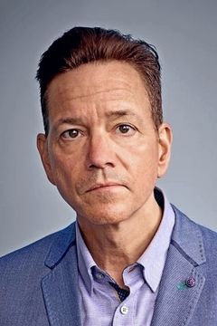 Frank Whaley interpreta Wade Coley