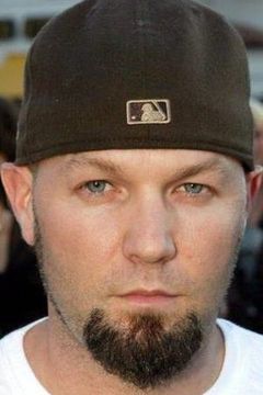 Fred Durst interpreta Fred Durst