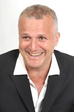 Max Paiella interpreta Tarzanello