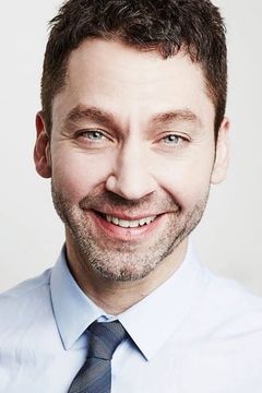 Michael Weston interpreta Danny