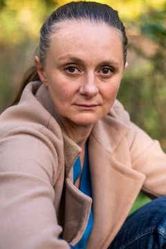 Gerti Drassl interpreta Doctor's Wife