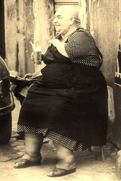 Ada Passeri interpreta Shacks Woman (uncredited)
