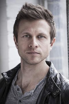 Jamie Spilchuk interpreta Felix Moore