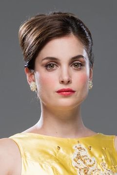 Smaragda Adamopoulou interpreta Maya Stavrou