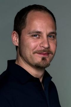 Vegar Hoel interpreta Enforcer Team Leader