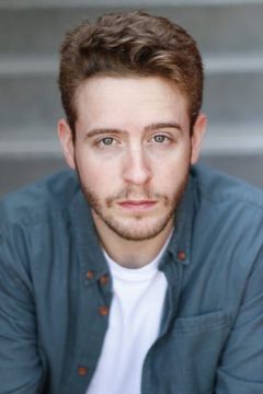 Dylan Cheek interpreta Dancer