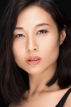 Chika Kanamoto interpreta Esther