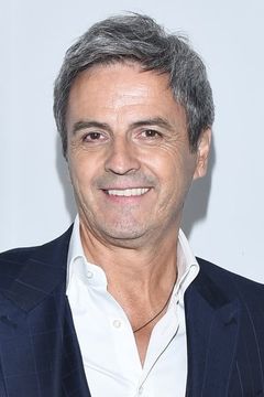 Piotr Polk interpreta Leo Rosner