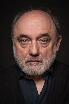 Karl Fischer interpreta Mirko