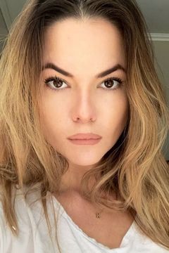 Kaili Thorne interpreta Madison Arthur