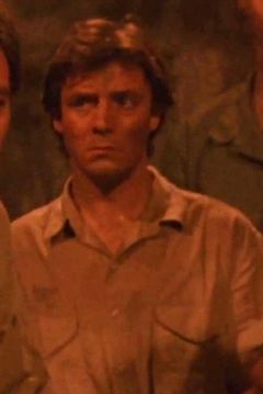Franco Dell'Acqua interpreta Airman (uncredited)