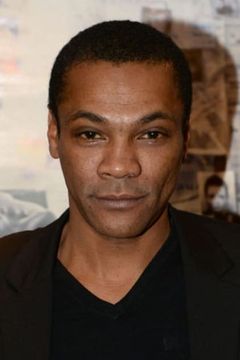 Adama Niane interpreta Yannick Lantry