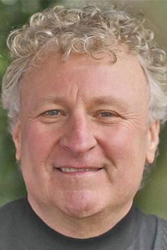 Peter Jurasik interpreta Gary Slate