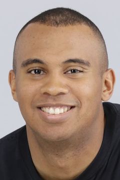 Marcus Anderson interpreta Wedding Guest