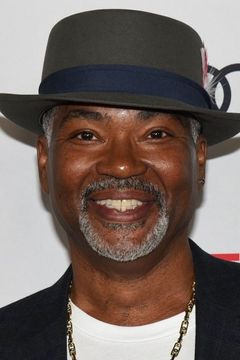 Gralen Bryant Banks interpreta Pizza Patron