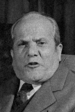 Antonio Calò interpreta Man at Post Office (uncredited)