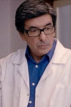Dan Belhassen interpreta Cardiologist