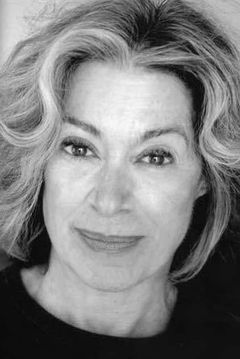 Elaine Kagan interpreta Lady Judge