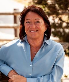 Jeanette C Smith interpreta Tourist